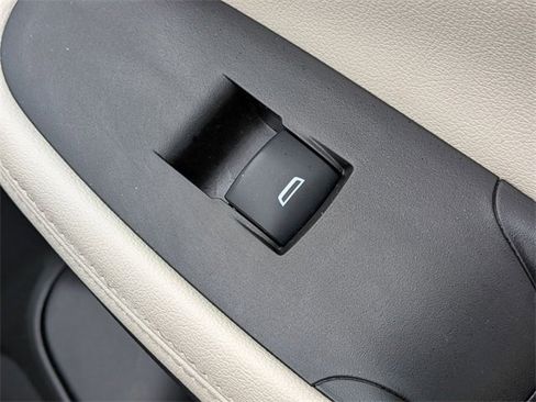 Used 2024 Buick Encore GX Preferred image 34