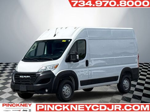 Used 2023 RAM ProMaster 2500 w/ Convenience Group FWD image 1