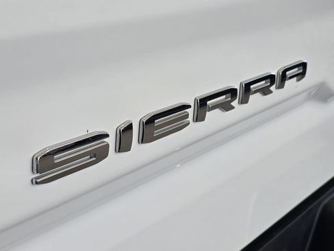 Used 2025 GMC Sierra 1500 AT4 AWD/4WD image 6