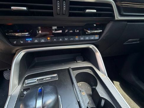 Used 2024 MAZDA CX-90 Plug-In Hybrid w/ Premium Plus AWD/4WD image 20