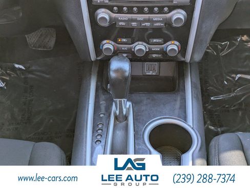 Used 2018 Nissan Pathfinder SV image 16