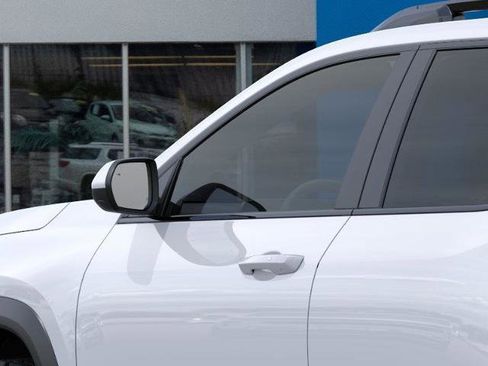 New 2026 Chevrolet Equinox ACTIV image 12