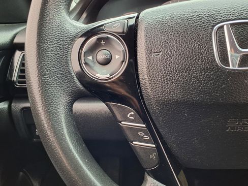 Used 2017 Honda Accord LX image 15