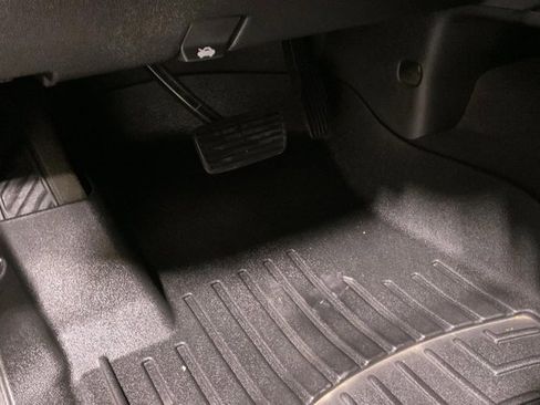 Used 2019 Chevrolet Silverado 1500 LT w/ All-Star Edition image 38