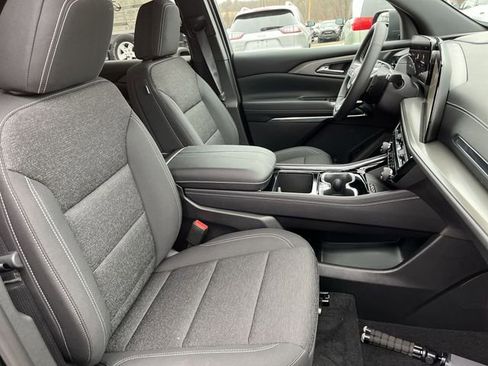 New 2026 Chevrolet Traverse LT image 27