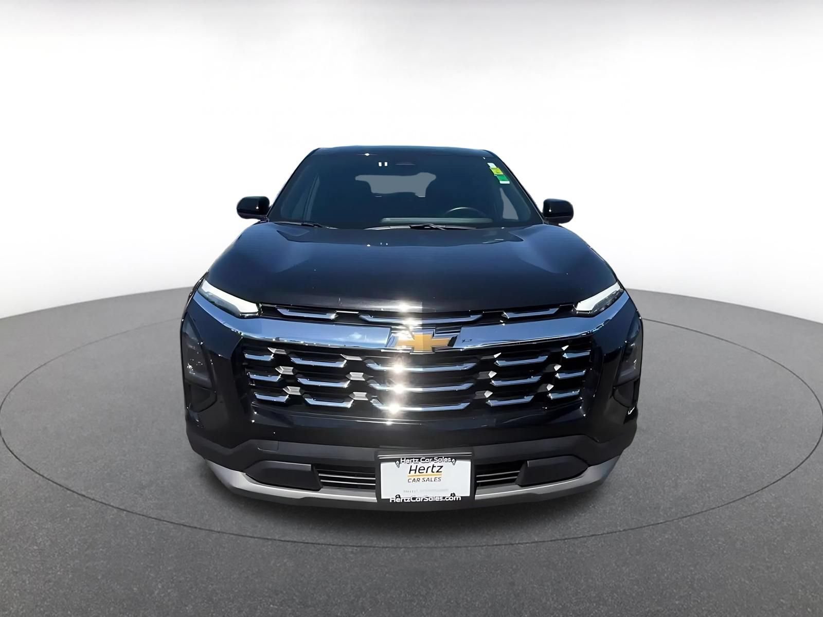 Used 2025 Chevrolet Equinox LT FWD image 4