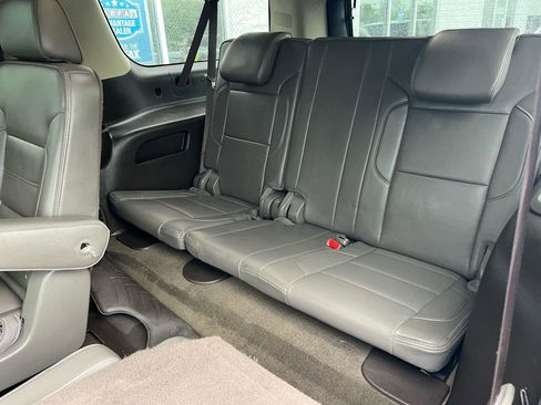 Used 2017 GMC Yukon XL Denali AWD/4WD image 16