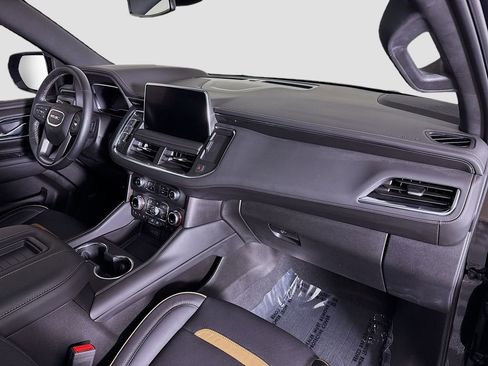 Used 2024 GMC Yukon AT4 w/ AT4 Premium Plus Package image 30