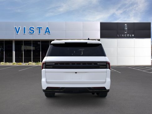 New 2026 Lincoln Navigator L Reserve w/ Jet Appearance Package AWD/4WD image 5