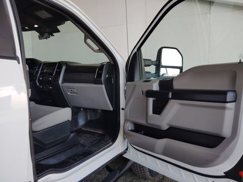 Used 2018 Ford F350 XL AWD/4WD image 10