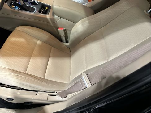 Used 2018 Jeep Grand Cherokee Laredo image 6