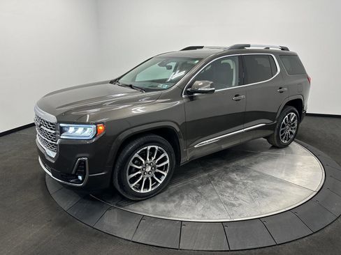 Used 2020 GMC Acadia Denali w/ Denali Ultimate Package image 3