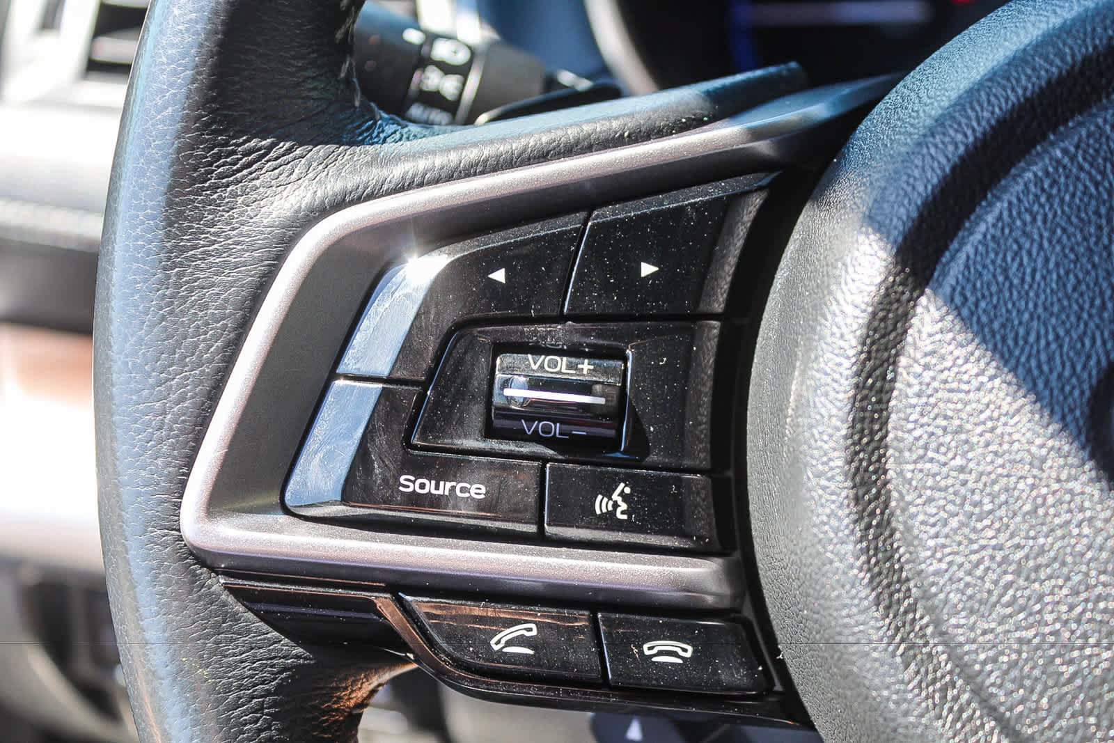 Used 2018 Subaru Outback 3.6R Limited AWD/4WD image 29