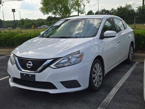 Used 2017 Nissan Sentra S FWD image 4