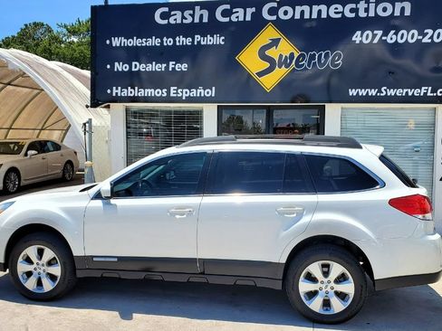 Used 2012 Subaru Outback 2.5i Limited w/ Moonroof Pkg AWD/4WD image 8