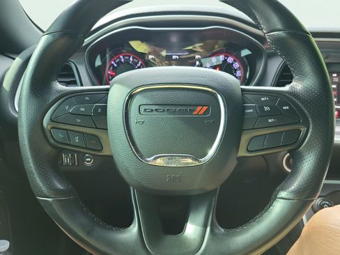Used 2020 Dodge Challenger SXT w/ Driver Convenience Group RWD image 23