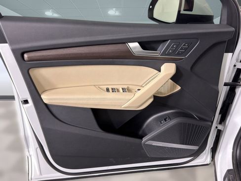 Used 2023 Audi Q5 2.0T Premium Plus w/ Premium Plus Package image 12