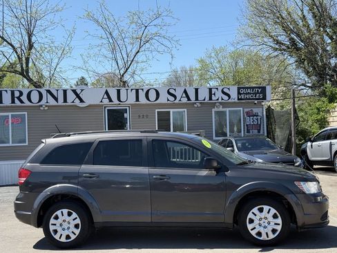 Used 2017 Dodge Journey SE FWD image 5