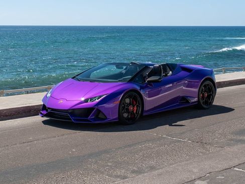 Used 2024 Lamborghini Huracan EVO AWD/4WD image 1