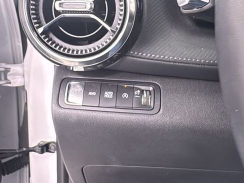 Used 2025 Chevrolet Equinox LT AWD/4WD image 33