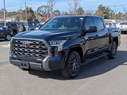 Used 2023 Toyota Tundra Platinum image 7