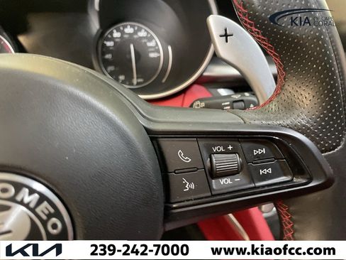 Used 2021 Alfa Romeo Stelvio Ti Sport image 23