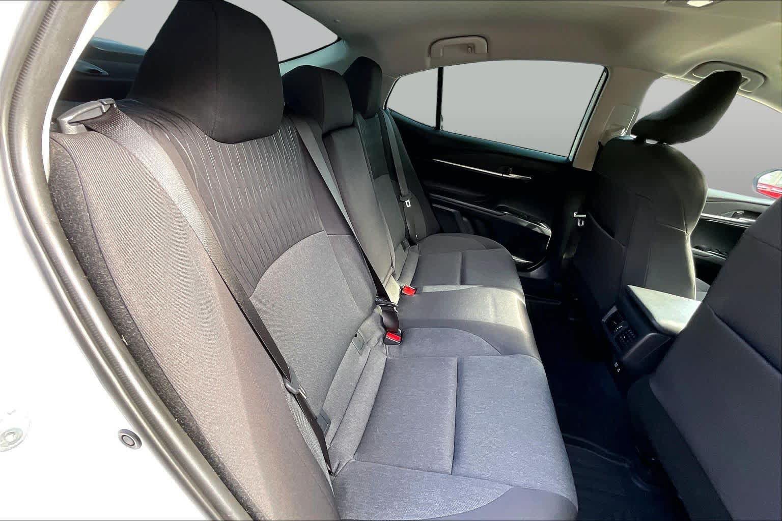 Used 2026 Toyota Camry LE w/ Convenience Package FWD image 19
