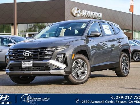 New 2026 Hyundai Tucson Blue SE image 1