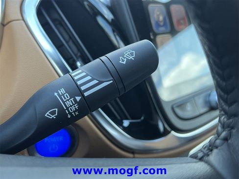 Used 2018 Chevrolet Volt Premier w/ Driver Confidence Package image 14