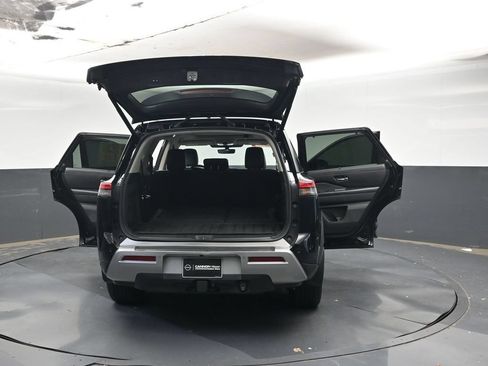 Used 2024 Nissan Pathfinder Platinum w/ Cargo Package AWD/4WD image 44