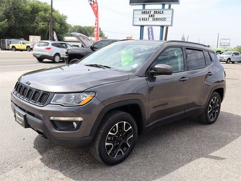 Used 2020 Jeep Compass Sport AWD/4WD image 3