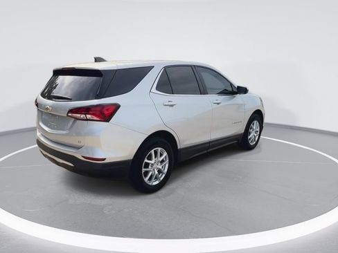 Used 2022 Chevrolet Equinox LT FWD image 8