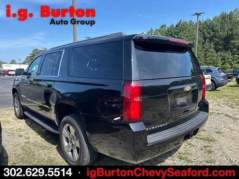 Used 2020 Chevrolet Suburban LT AWD/4WD image 4