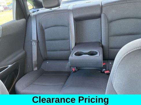 Used 2023 Chevrolet Malibu LT image 30