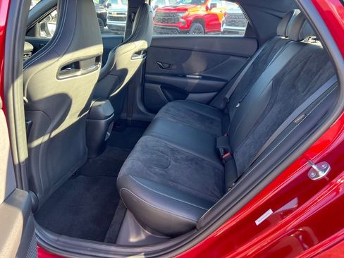 Used 2025 Hyundai Elantra N Base image 27