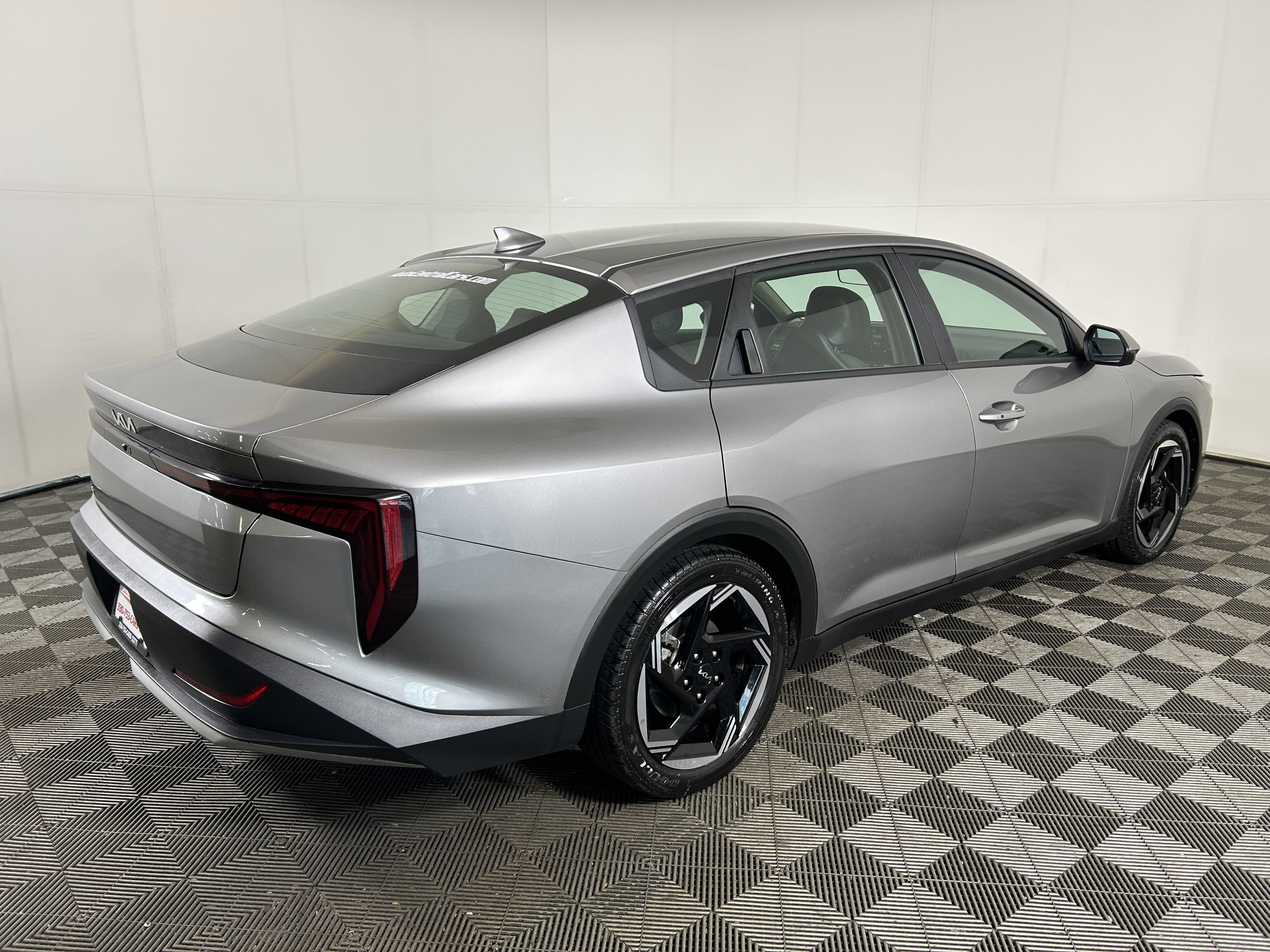 Used 2025 Kia K4 EX FWD image 4