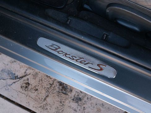 Used 2004 Porsche Boxster S image 39
