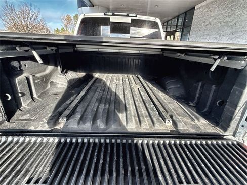 Used 2018 Nissan Titan PRO-4X w/ Pro-4x Convenience Package image 23