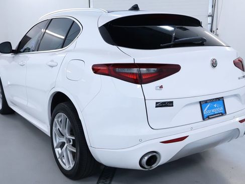 Used 2021 Alfa Romeo Stelvio Ti image 5
