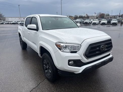 Used 2023 Toyota Tacoma SR5 image 7