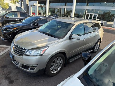 Used 2013 Chevrolet Traverse LT w/ All-Star Edition FWD image 7