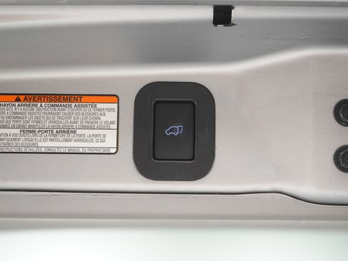 Used 2020 Toyota Sienna XLE image 19