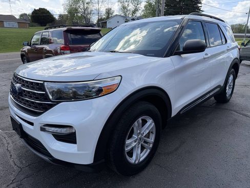 Used 2020 Ford Explorer XLT w/ Equipment Group 202A image 18