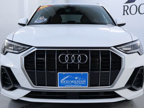 Used 2024 Audi Q3 2.0T Premium AWD/4WD image 2