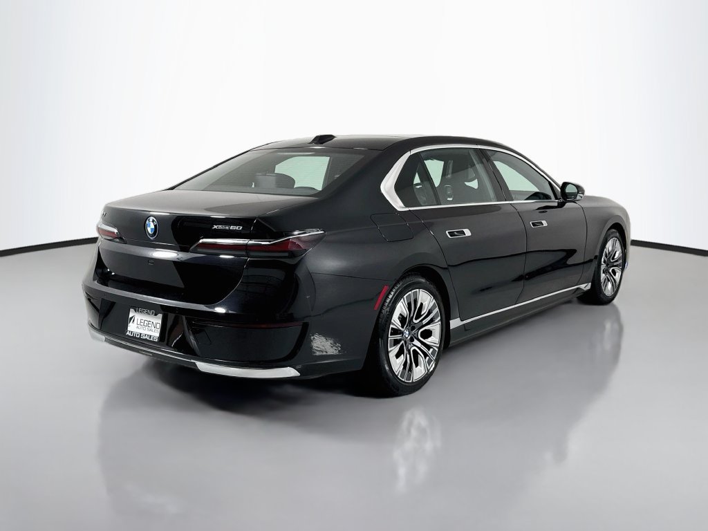 Used 2023 BMW i7 xDrive60 AWD/4WD image 6