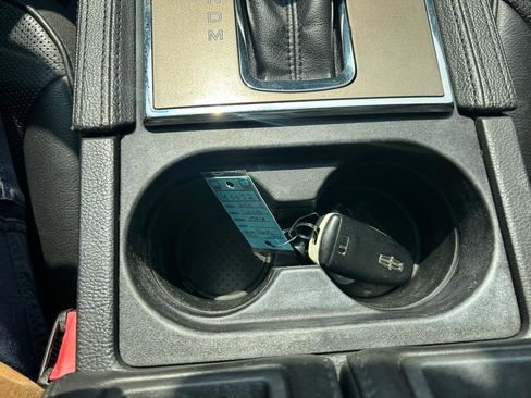 Used 2011 Lincoln MKX AWD w/ Sight & Sound Pkg image 30