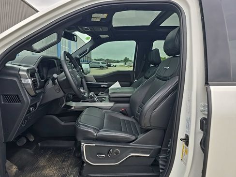 Used 2025 Ford F150 Platinum w/ FX4 Off-Road Package AWD/4WD image 17