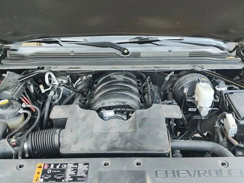 Used 2019 Chevrolet Suburban LT image 24