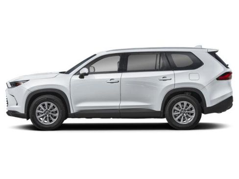 Used 2025 Toyota Grand Highlander XLE image 3