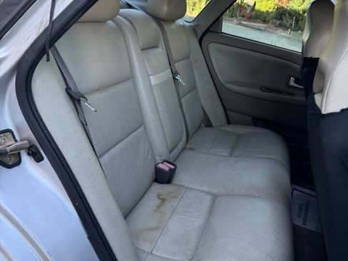 Used 2001 Volvo S40 FWD image 15